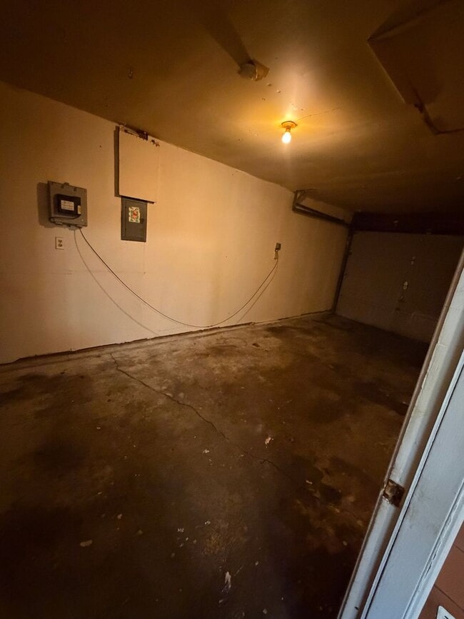Photo - Large 3 bedroom 1 bath