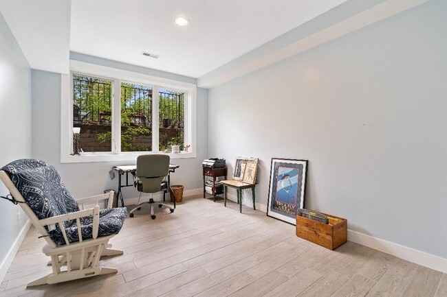 Photo - 2001 McDaniel Ave