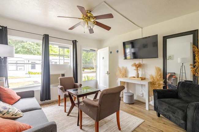 Building Photo - 512 Paulding Ave