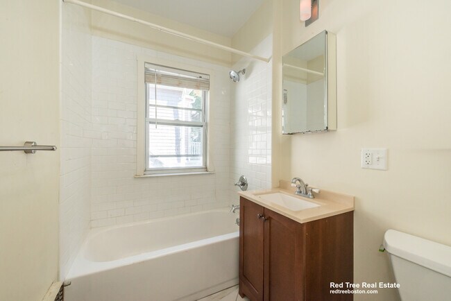 Photo - 31 Champney St