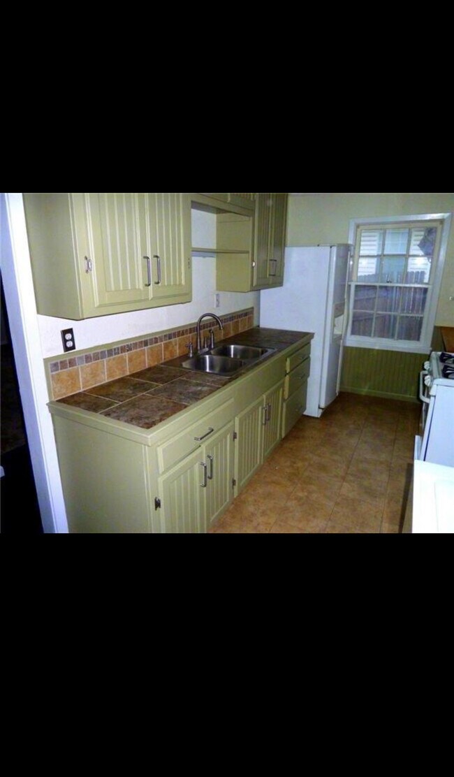 Photo - 4904 Langley Rd