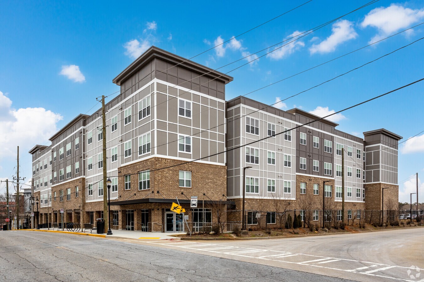 Photo - Diamond College Park Apartments