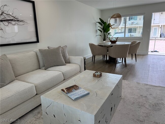 Photo - 1550 Gulf Shore Blvd N Unidad E5