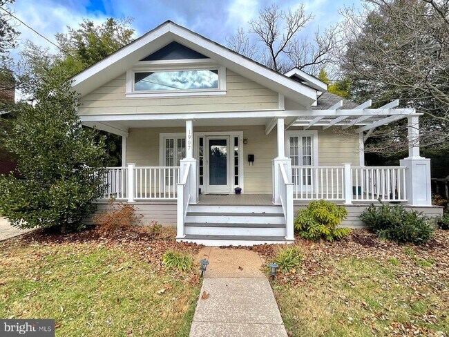 Building Photo - 1907 Luzerne Ave