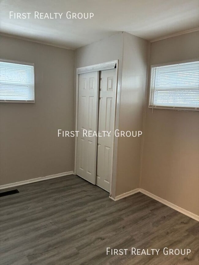 Photo - 4572 Gardendale Ave