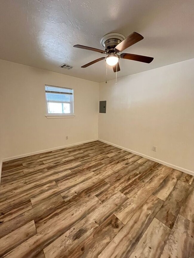 Photo - Large 1 Bed 1 Bath Apt in Aurora Add NW OKC