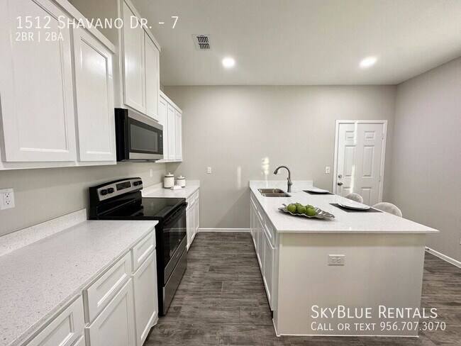 Photo - 1512 Shavano Dr Unit 7