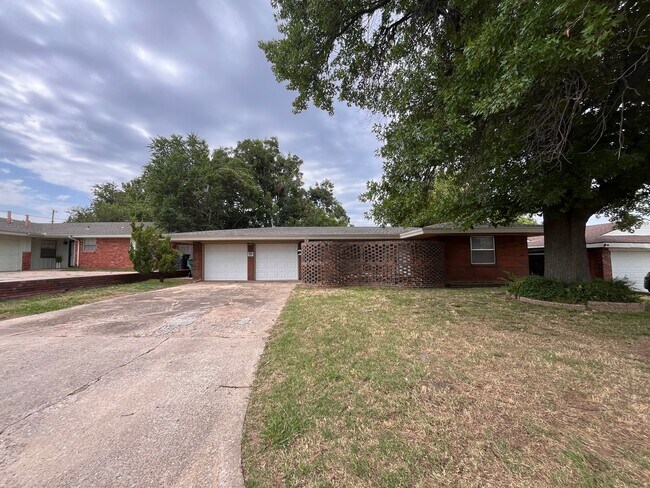 Photo - 3 Bed 1.5 Bath in OKC