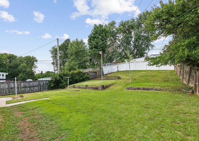 Photo - 5522 Lanham Way