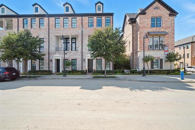 Building Photo - 14989 Oak St Rental