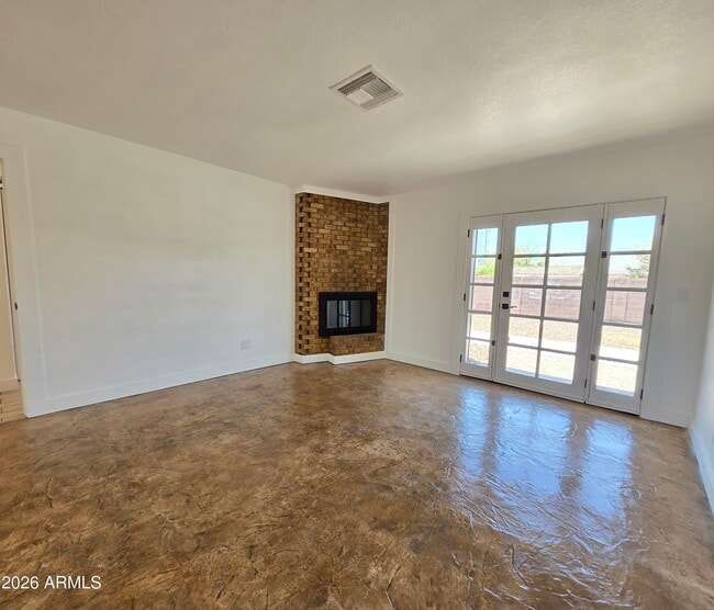 Photo - 1731 E Redfield Rd