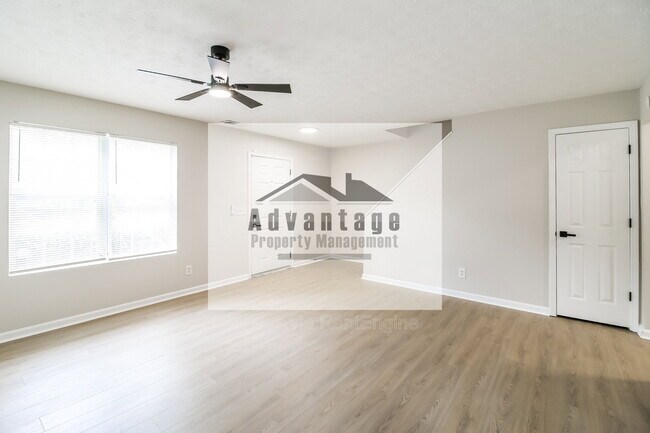 Photo - 2878 Norfair Loop