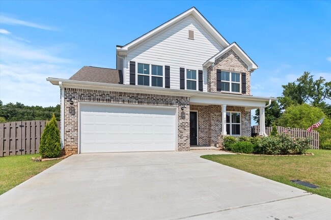 Charming and Spacious 4-Bedroom Home with ... - Charming and Spacious 4-Bedroom Home with ...