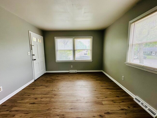 Photo - 749 Terrace View Dr