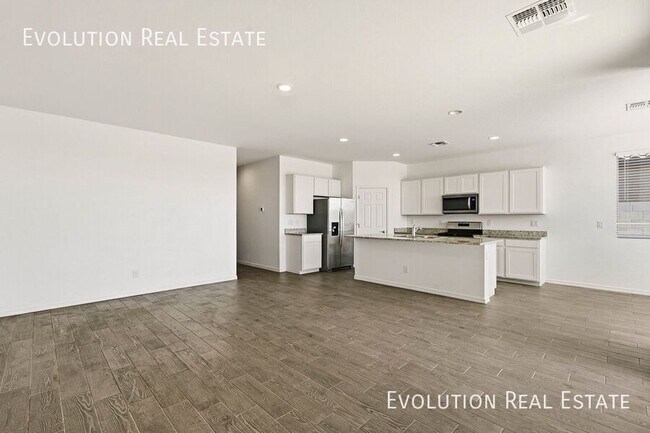 Photo - 11461 E Ulysses Ave