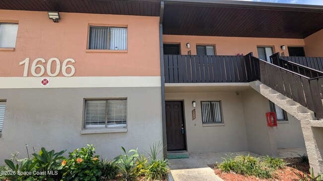 Building Photo - 1606 University Ln Unit 1403