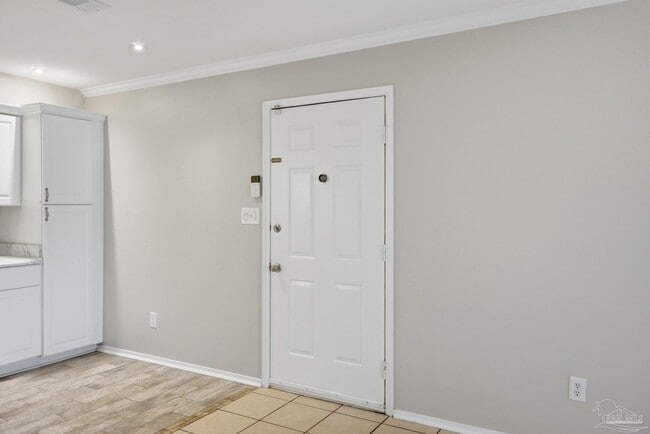 Photo - 2300 W Michigan Ave Unit 3