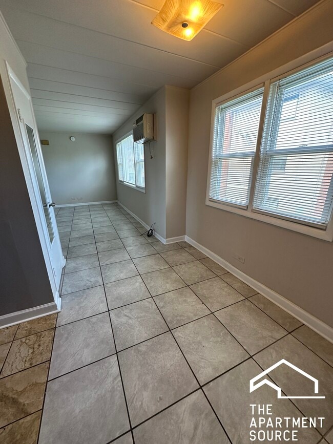 Photo - 3810 25th Ave Unit 2