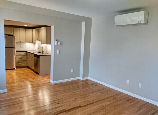 Photo - 209 S Meadow St Unit Apt B
