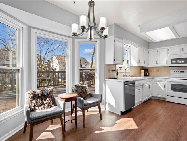 Kitchen - 11509 W 117th St