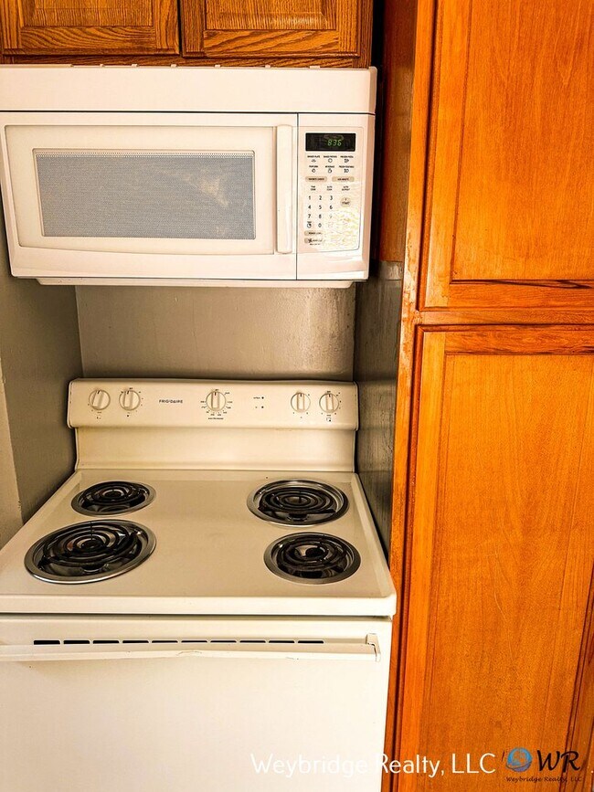 Photo - Spacious 3 Bedroom 1.5 Bath House in Madis...