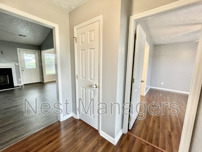 123 Howell Pl