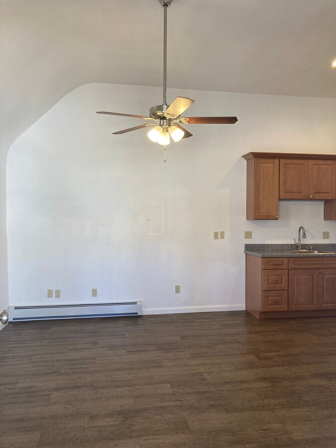 Photo - 210 NW 5th St Unit 5