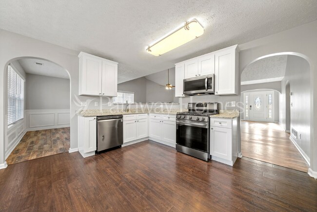 Photo - 187 Berkley Dr