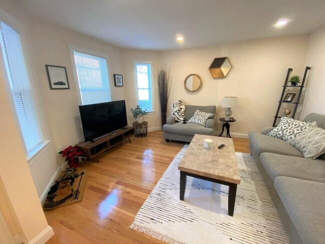 Photo - 6 Nashua St Apartments Unit 2