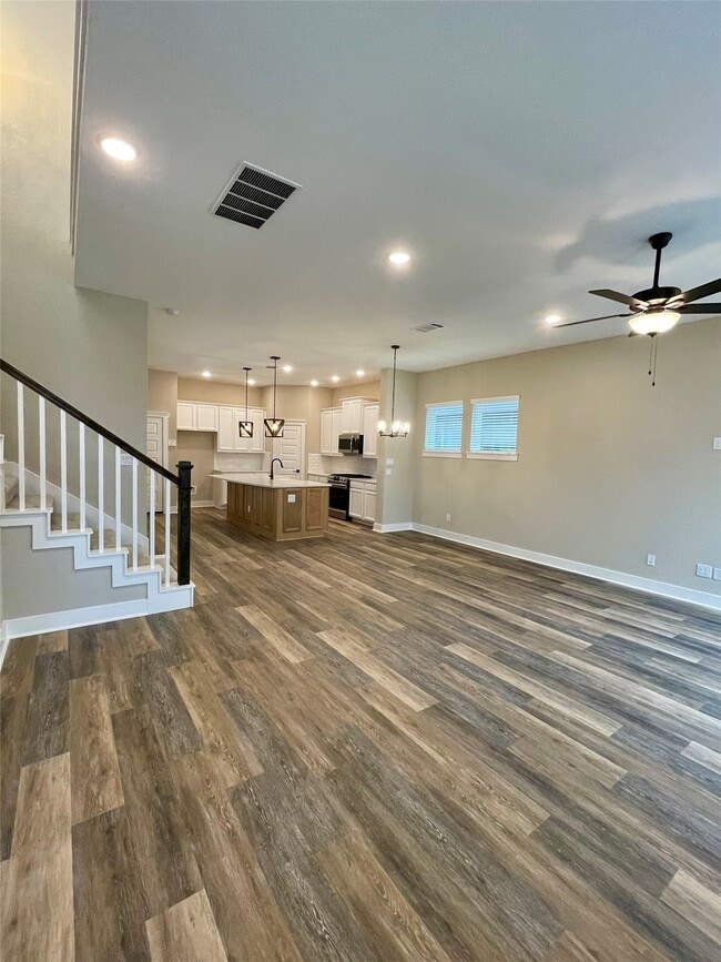 Photo - 18607 Courteous Wy