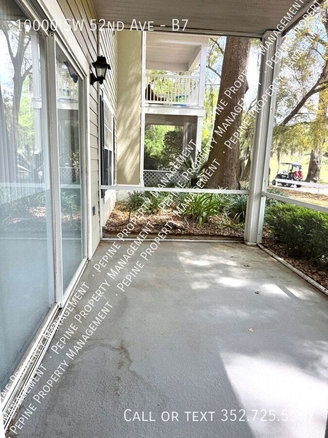 Photo - 10000 SW 52nd Ave