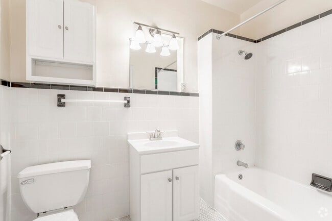 Studio - 452 SF - Chatham Courts