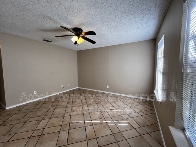 Photo - 3808 Bluebird Ave