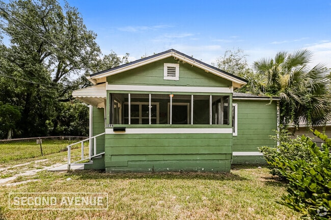 Building Photo - 1594 W 30th St Rental