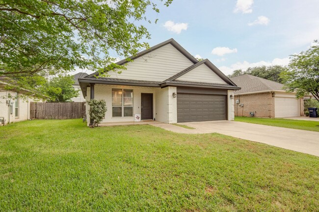Photo - AUGUST PRE-LEASE!  3 Bedroom 3 Bathroom Ho...
