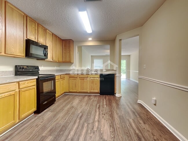 Photo - 7049 Beekman Lake Dr