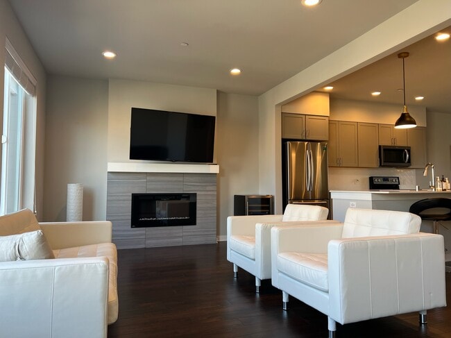 Photo - 14913 48th Ave W