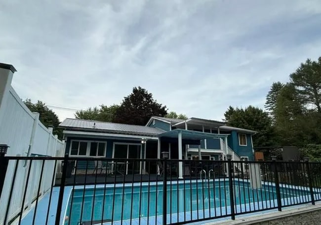 969 W Dansville Rd