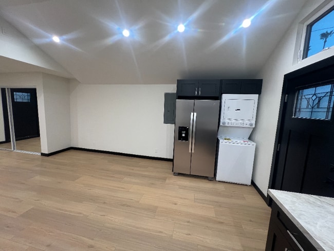 Photo - 1405-1405 Crenshaw Blvd Unit 1405