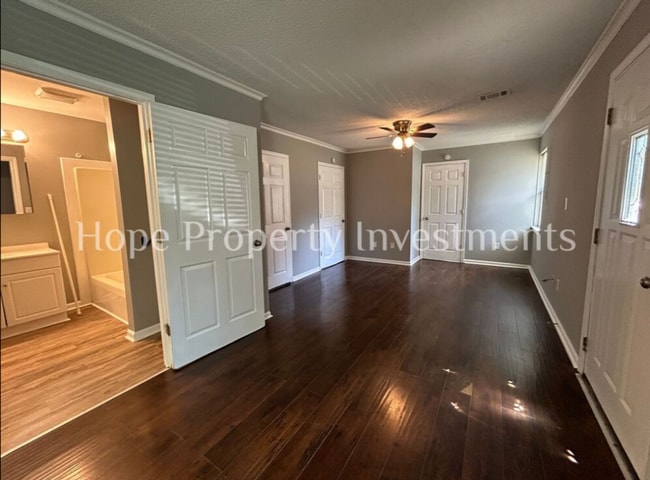 Photo - 84 Matthews St Unit 84 Matthews St (M) (R-Smart)  A