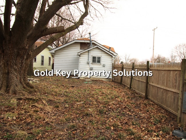Photo - Updated 2 Bed 1 Bath Home for Rent (NO SECTION 8)