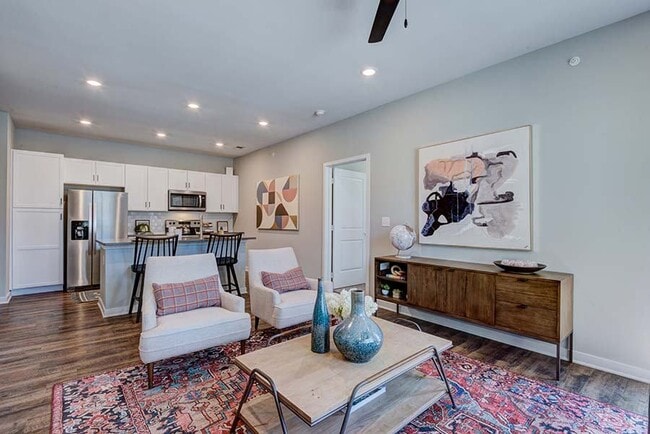 Photo - Woodridge at Grand Central Park