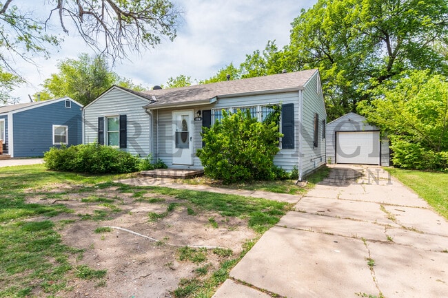 Photo - 2219 N Prince St