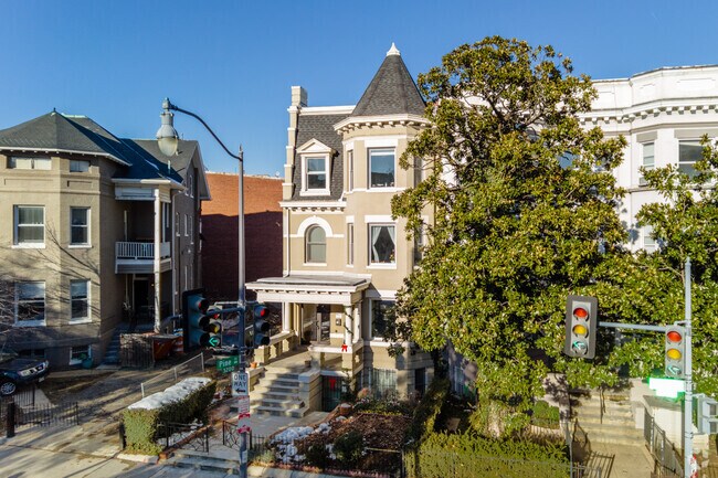 Photo - 1531 Park Rd NW