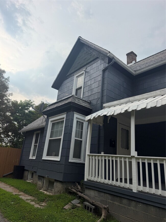 72 St Charles St
