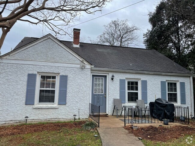 Building Photo - Two Bedroom Cottage in Five Points Rental