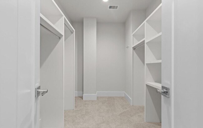 Photo - 836 Fisher St