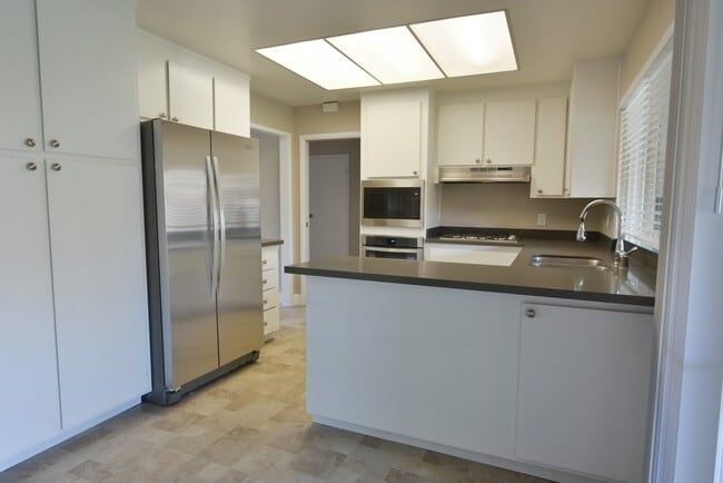 Photo - Beautifully Remodeled North San Jose House with 4 Bedrooms 2 Baths