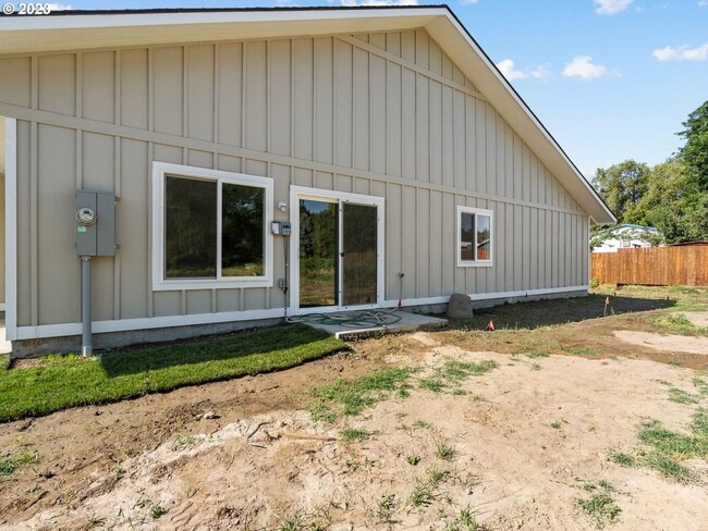 Building Photo - 600 N Earl Ct Unit 600 N Earl St B