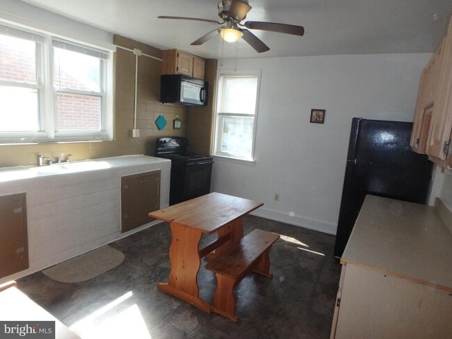 Building Photo - 115 Harding Ave Unit # 1